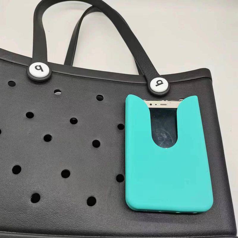 优选热销Phone Holder with bogg ba沙滩包配件硅胶手机收纳袋 - 实物图