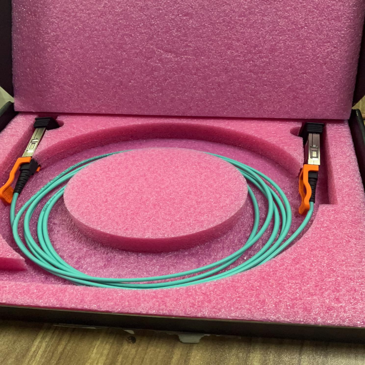 **CISC O思科 QSFP-100G-AOC 全新原装正品绿光标签 现货*
