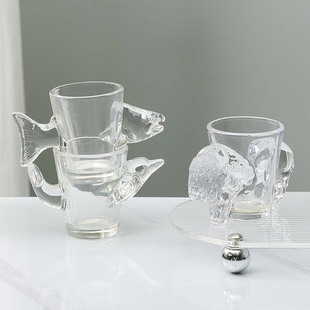 异形白酒杯新款创意小酒杯迷你带把加厚品鉴杯带把烈酒杯一口杯