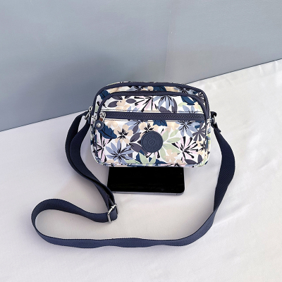 牛津布包包女小巧多层斜挎妈妈包中老年出游帆布防泼水单肩零钱包