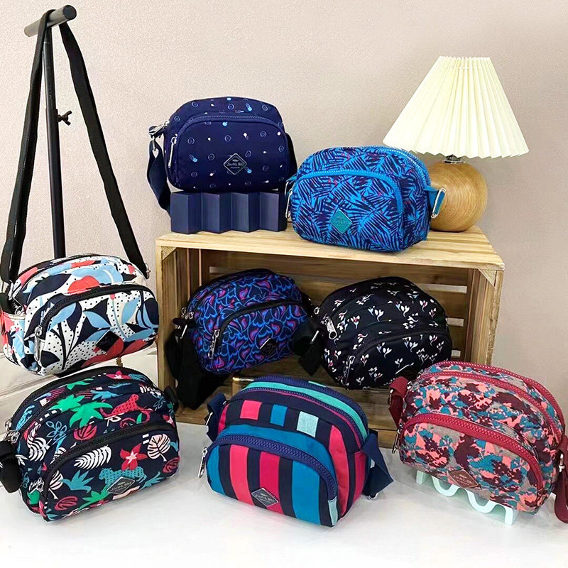 帆布包女小包妈妈散步休闲零钱包牛津多层四季通用单肩斜挎小布包