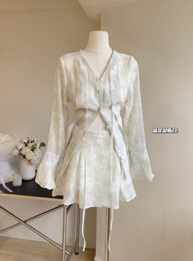 新中式套装秋季上衣长袖天丝衬衫女绝美小个子国风两件套2025新款