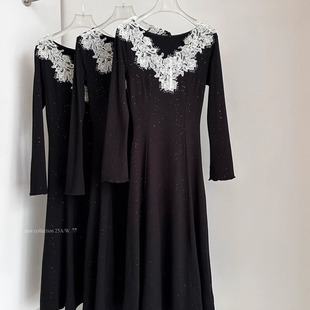 法式高级加绒黑色细闪连衣裙秋冬蕾丝拼接气质收腰年会礼服长裙子