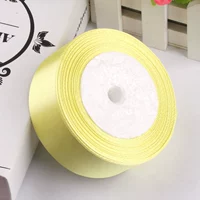 Светло-желтый