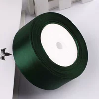 Темно-зеленый