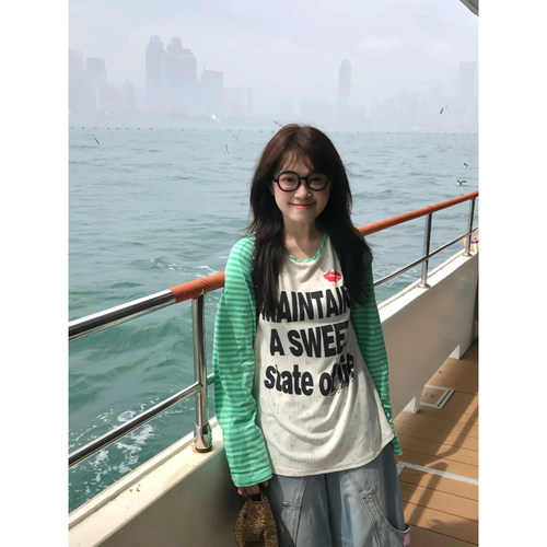 美式字母印花撞色条纹插肩长袖女