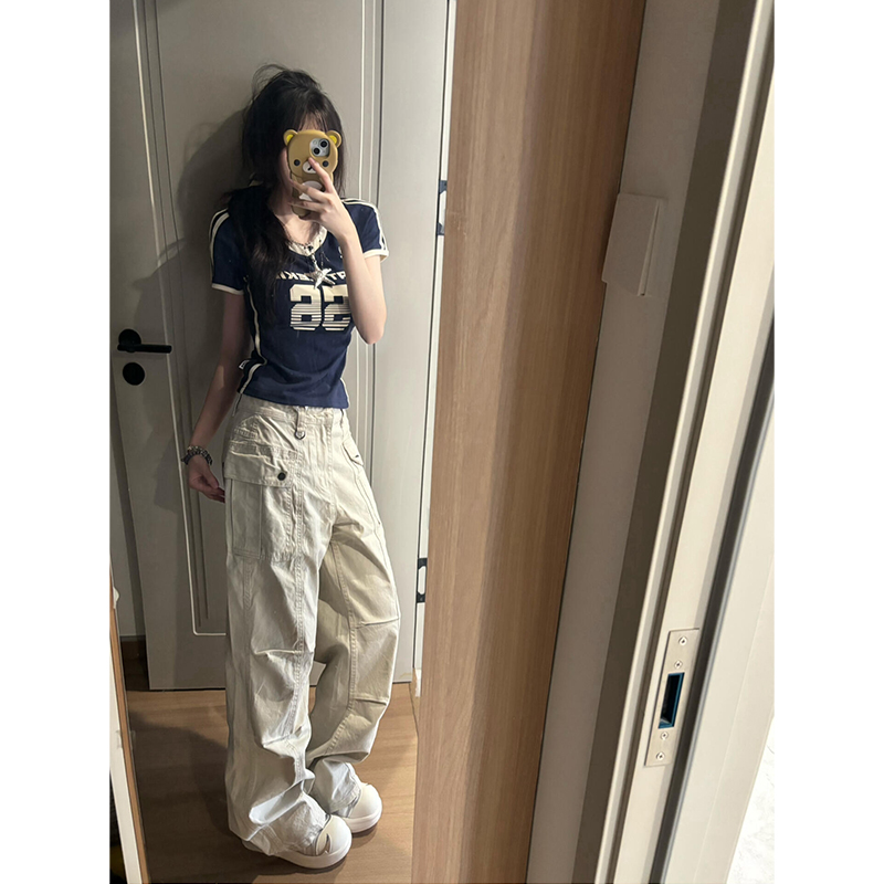 美式复古辣妹v领撞色短袖t恤女夏季运动风修身显瘦设计感正肩上衣