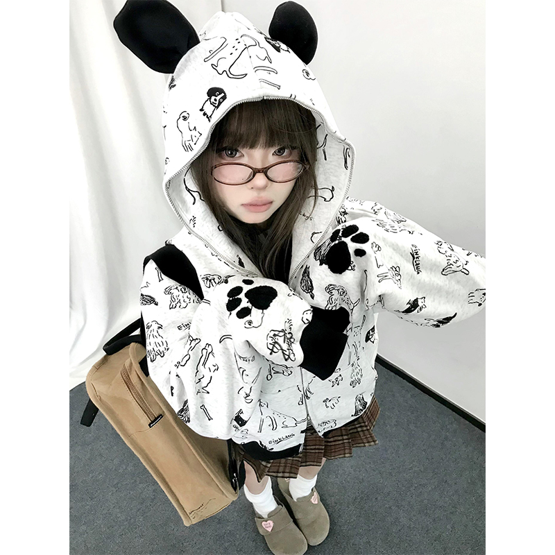 甜酷可爱满印狗狗耳朵连帽卫衣女