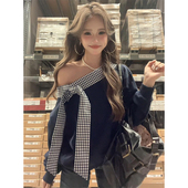 韩系格纹蝴蝶结斜肩长袖 卫衣女秋季 设计感辣妹休闲宽松一字肩上衣