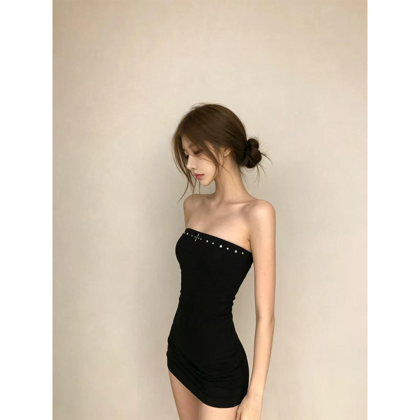 辣妹性感烫钻抹胸裙掐腰连衣裙女图片
