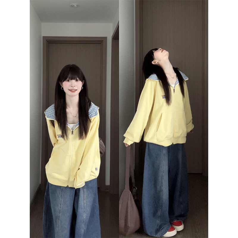奶黄色格子拼接腊肠狗刺绣卫衣女