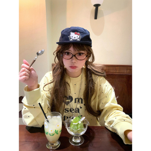 韩系奶黄色波点满印小狗圆领卫衣女2025新款 宽松慵懒chic套头上衣