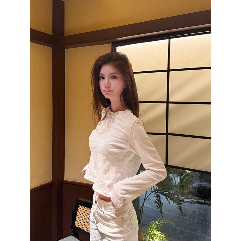 白色短款圆领正肩长袖t恤女早春新款打底衫辣妹休闲宽松百搭上衣