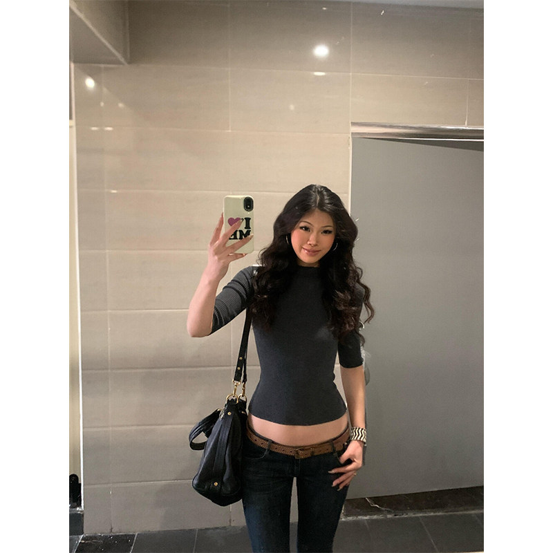 美式复古深灰色半袖针织衫女早春季新款修身显瘦内搭打底辣妹上衣,女装/女士精品,毛针织衫,淘宝优惠券,粉丝福利购,淘宝优惠卷