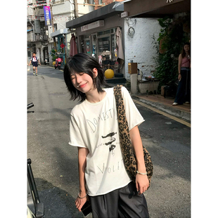 国潮牌鼓手印花白色短袖t恤女夏季卷边设计感小众情侣装上衣半袖