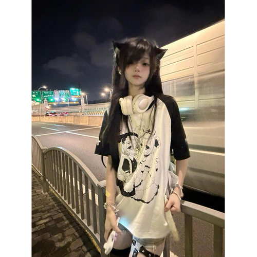 动漫二次元印花短袖t恤女设计感