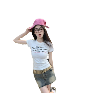 正肩纯棉白色短袖t恤女夏季2024新款小个子修身短款美式辣妹上衣