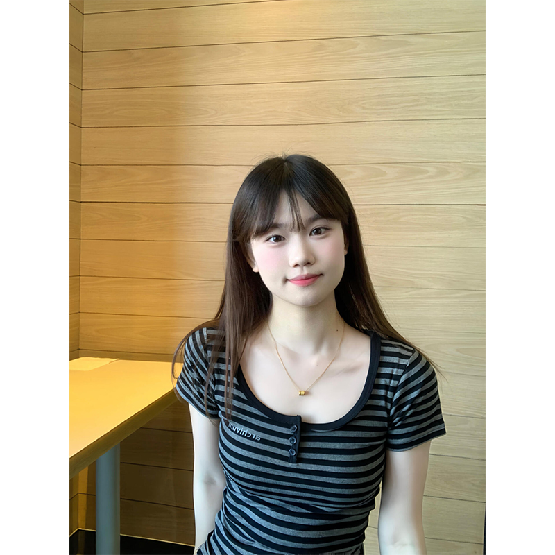 黑色条纹u领短袖t恤女夏季修身