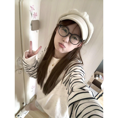 韩系甜妹条纹插肩袖圆领卫衣女