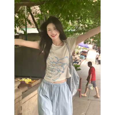花朵印花正肩短袖t恤女夏季新款