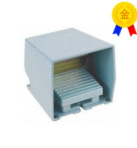 原装 Schneider施耐德脚踏开关 XPEM310 XPE-M310全新