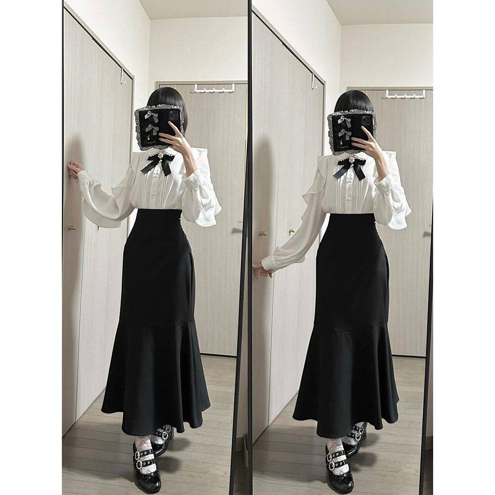 可爱日系衬衫量产型珍珠领上衣女黑色a字鱼尾半身裙子套装