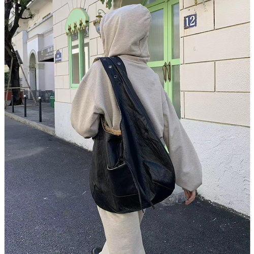 Sleep at 11 街头通勤大容量两背豹纹拼接百搭皮质系带手提单肩包