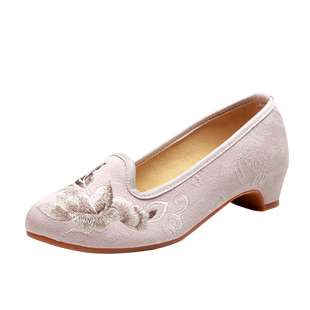 新款绣花鞋女粗跟中跟配旗袍的鞋子复古百搭民族风单鞋老北京布鞋