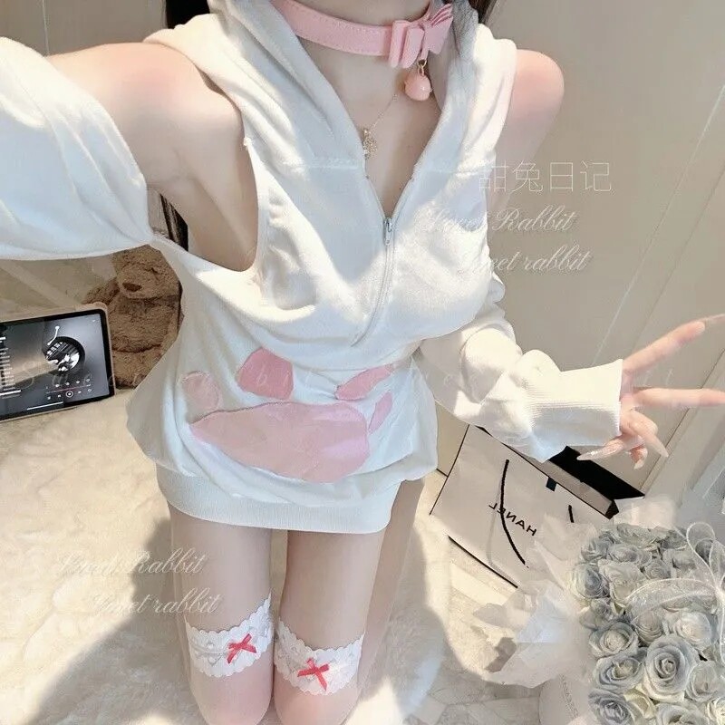学院风甜兔露背兔耳兔尾连帽卫衣