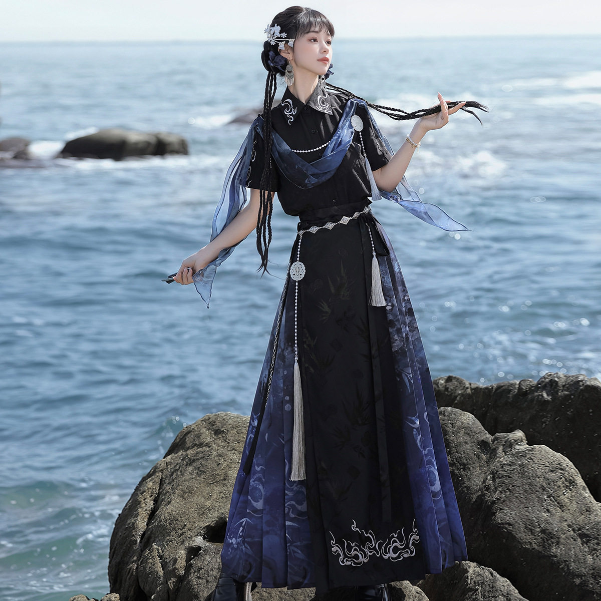 原创设计沧溟汉服女中国风新中式汉元素上衣马面裙套装轻奢高端披