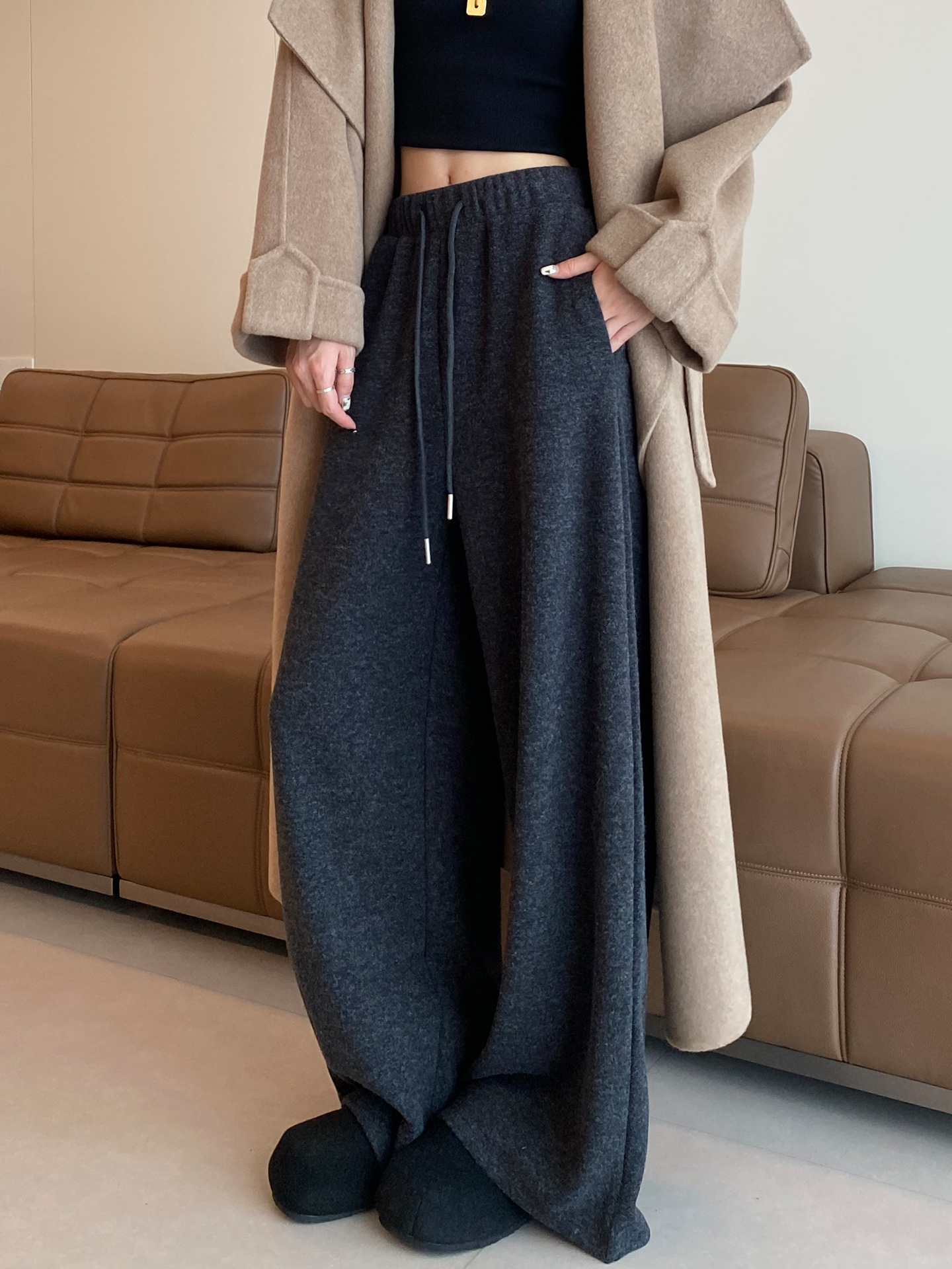 灰色糯米阔腿裤女秋冬新款高腰垂感宽松bf慵懒风加厚休闲直筒裤子