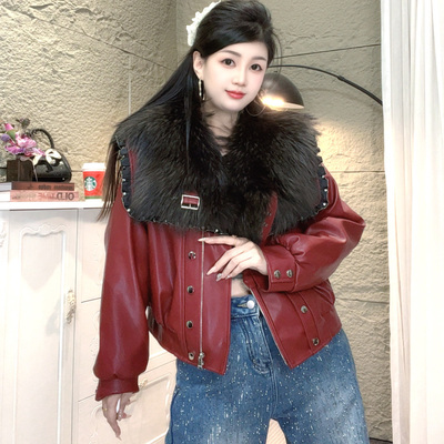 轻奢女款毛领短款鸭绒保暖外套