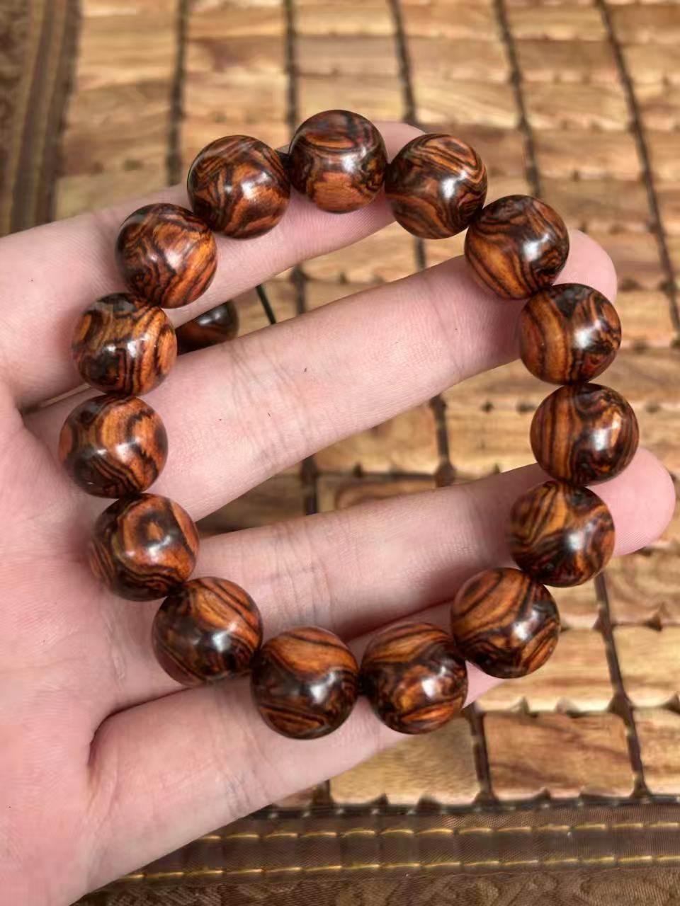 1217海南黄花梨紫油梨对眼1.5手串