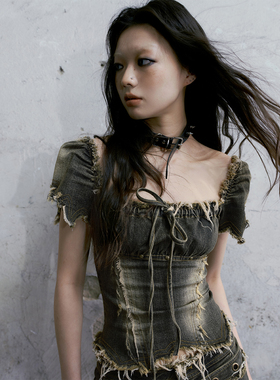 Cest Nous 2023SS散落街区 牛仔复古水洗短上衣小众收腰修身短袖