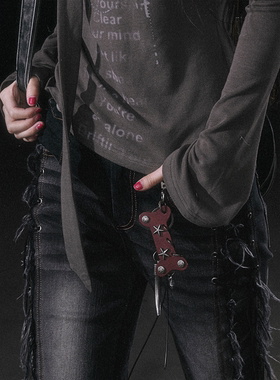 CestNous烟雨出逃 朋克骨头真皮钥匙扣女百搭裤包休闲配饰挂链