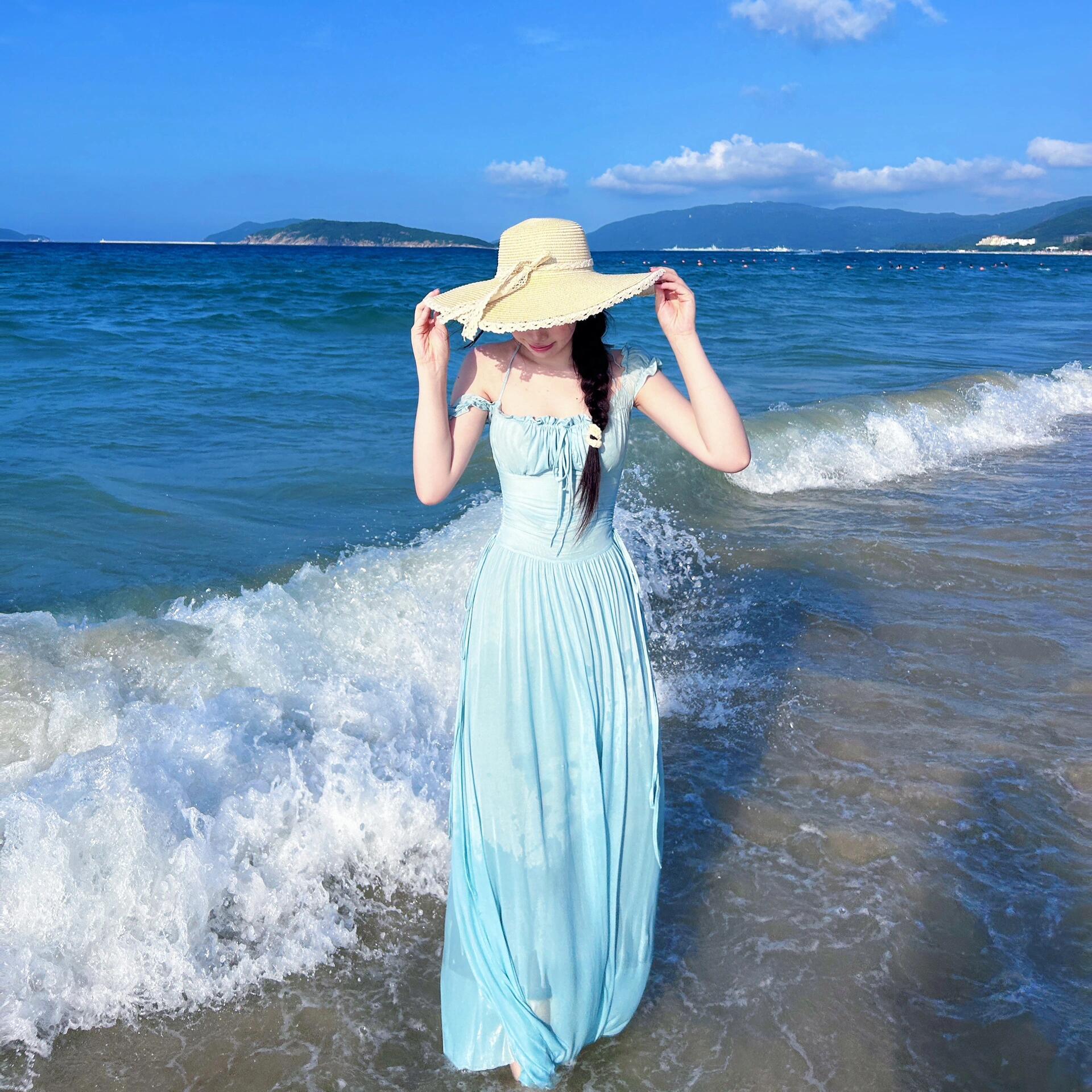 海岛旅游度假长裙女夏超仙法式气质一字肩收腰显瘦挂脖吊带连衣裙
