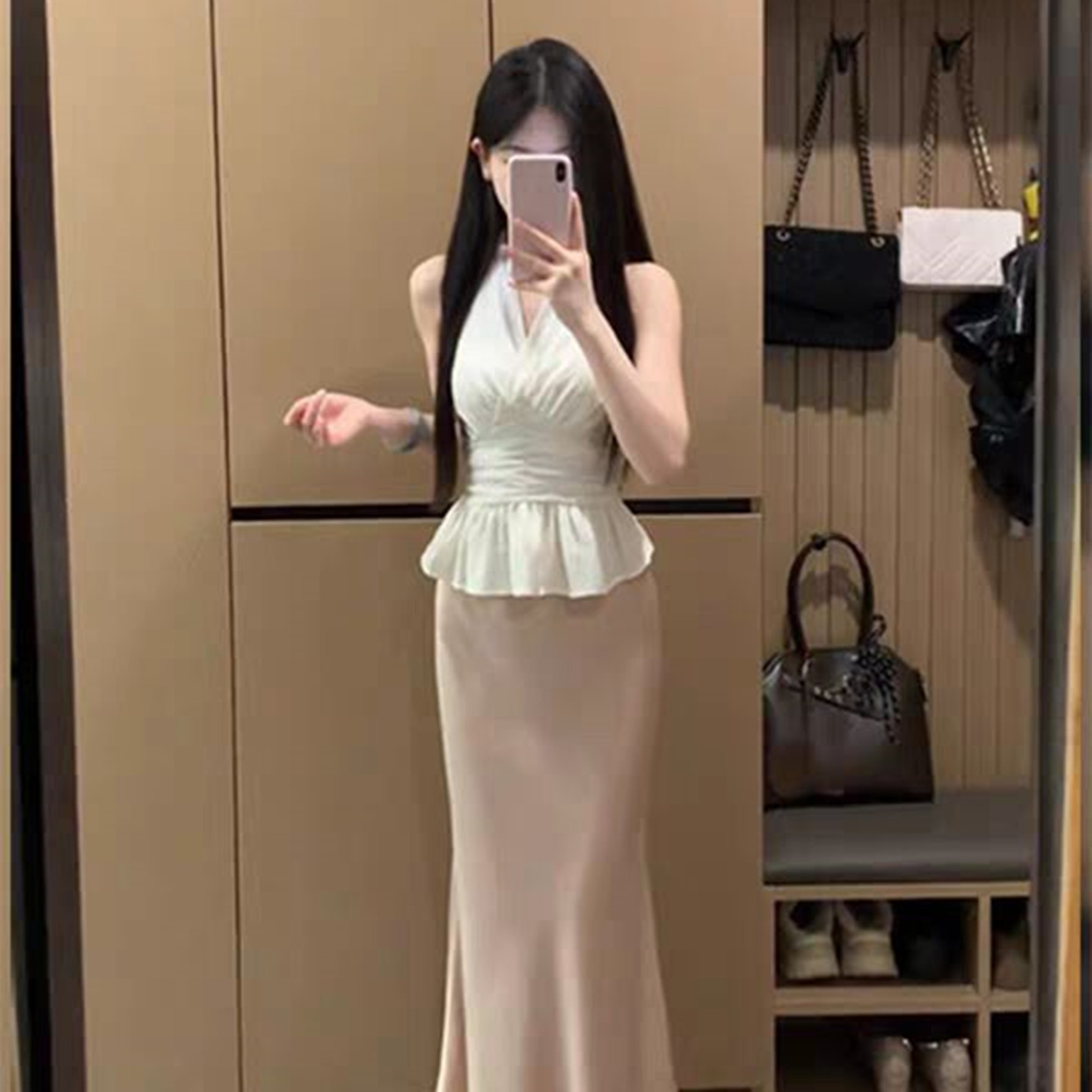 轻熟风御姐性感辣妹V领挂脖上衣