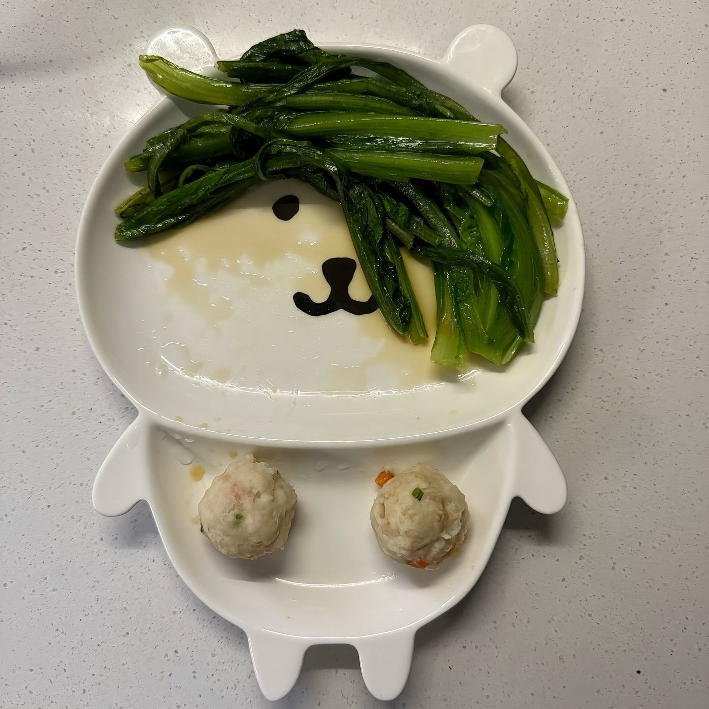 陶瓷碗盘餐具可爱小熊造型宝宝分格餐盘辅食盘可爱分餐盘盘子家用