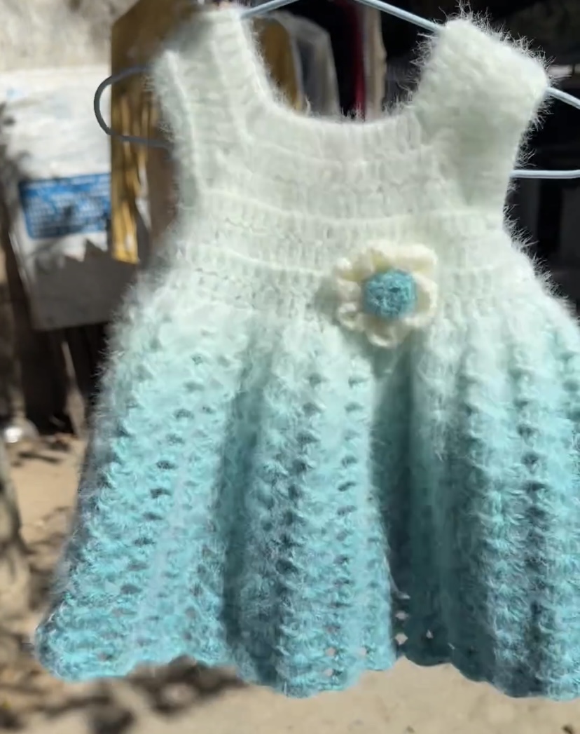 长绒渐变钩织婴幼儿女童镂空吊带裙钩织毛衣帽子马甲围巾斗篷