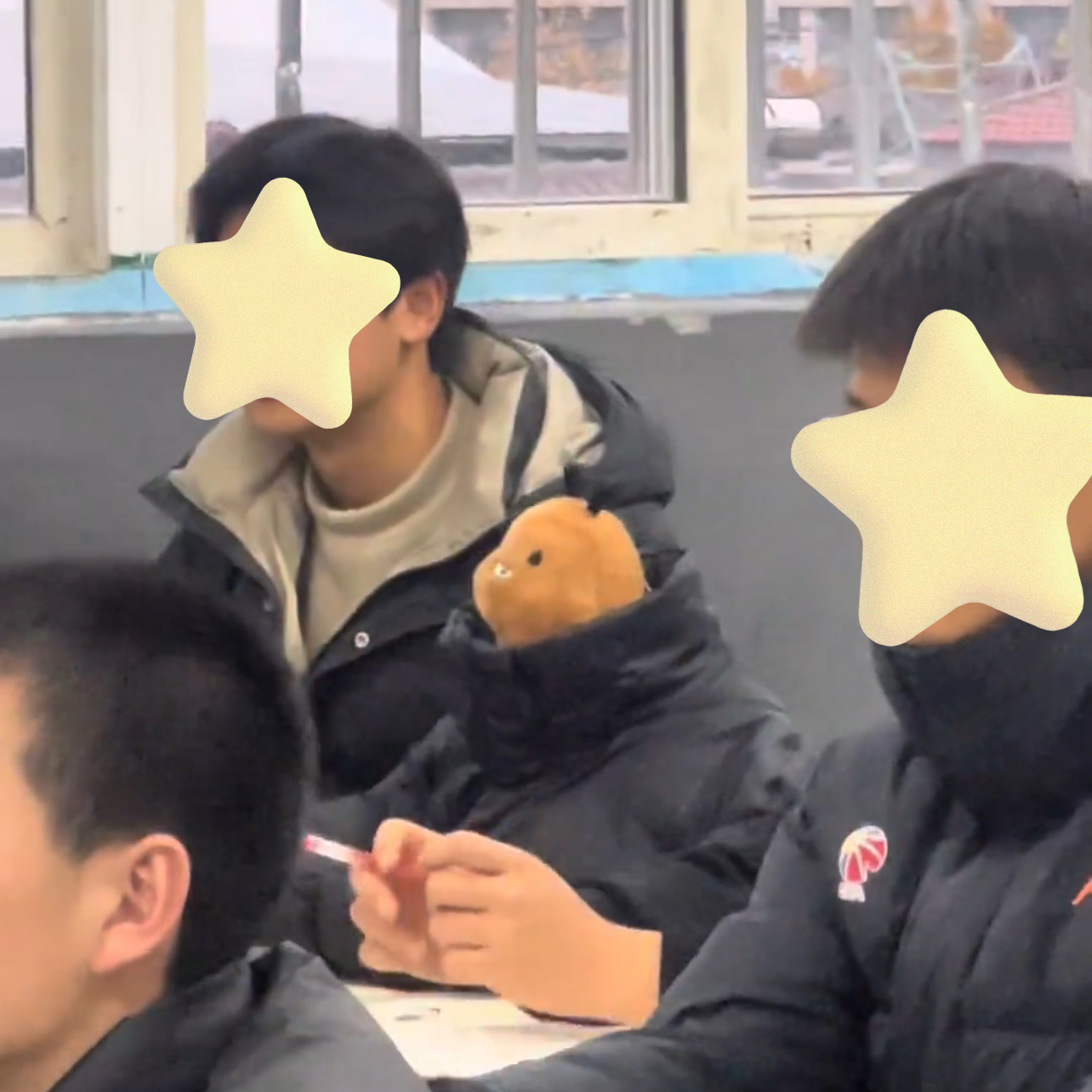 毛绒玩偶蟑螂新款2025趣味恶搞小强棉花娃娃生日礼物送女友