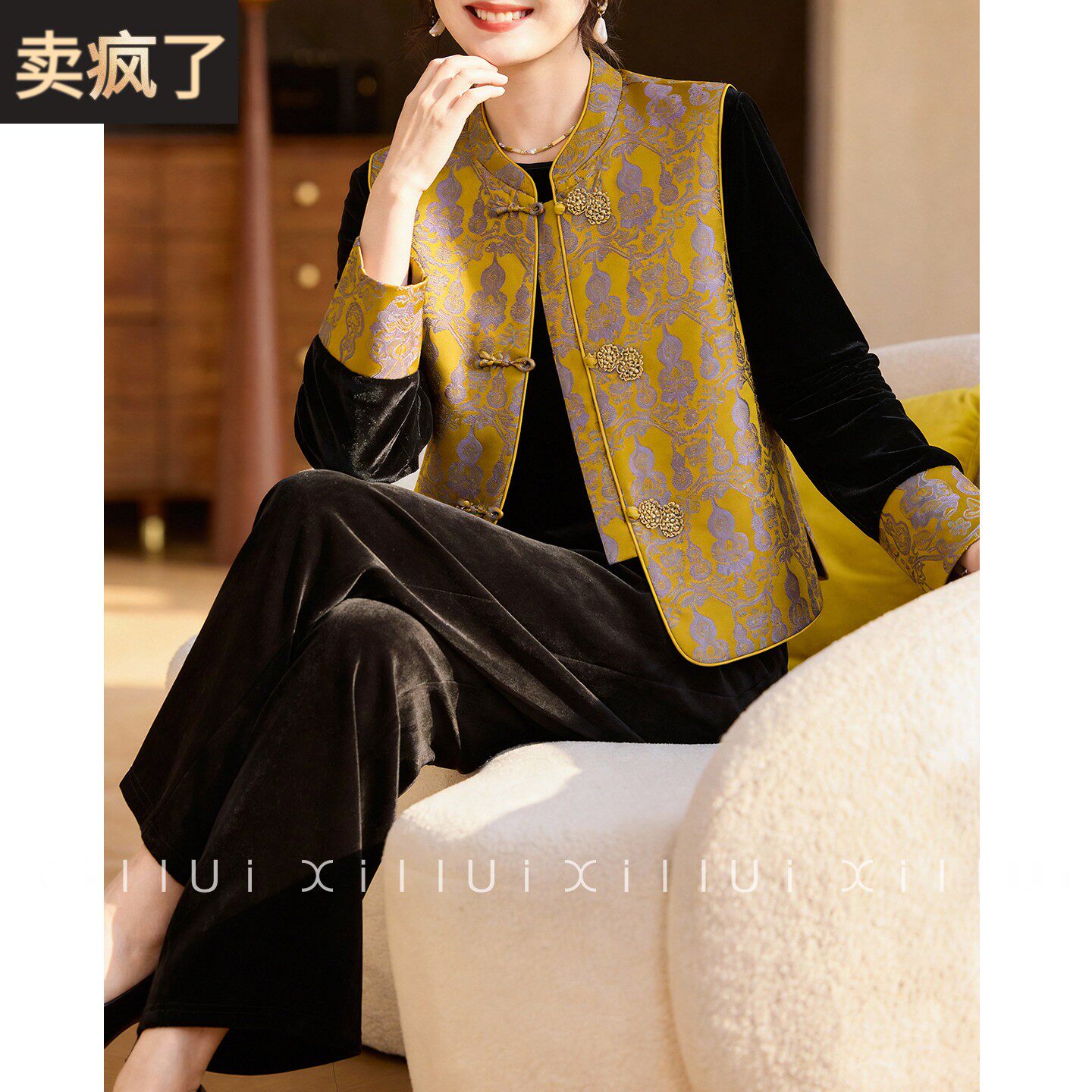 喜卉新中式妈妈春装提花马甲套装中老年女装洋气休闲国风上衣裤子