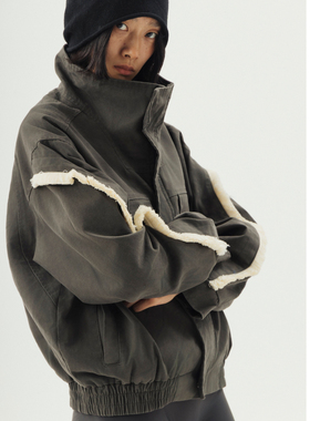 流苏袖子半高领深灰色夹克外套