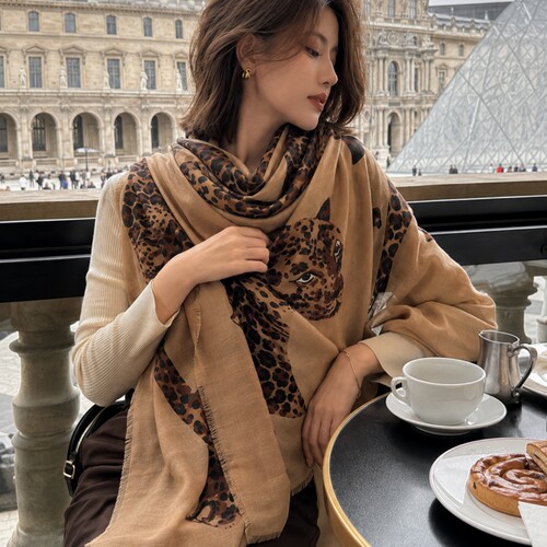 美式复古金钱豹披肩女老钱风外搭配裙子旗袍高级豹纹围巾斗篷丝巾