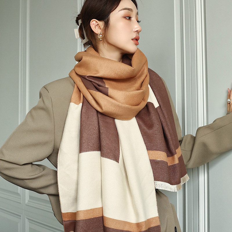 围巾女冬季2024新款韩版百搭高级感加厚保暖仿羊绒冬天厚围脖披肩