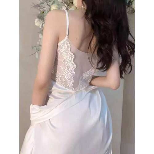 冰丝睡裙女 夏季镂空睡裙带胸垫美背吊带裙蕾丝性感家居服