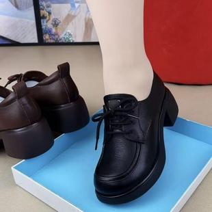 百搭软休闲妈妈单鞋 乐软皮跟福鞋 粗带小皮鞋 新英伦风底系款 女秋季