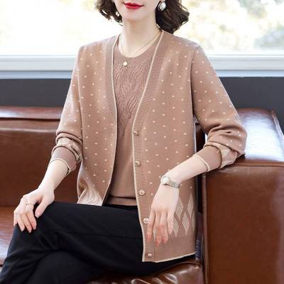 妈妈短袖T恤中年女装春秋装气质开 衫中老年洋派时尚针织两件式套