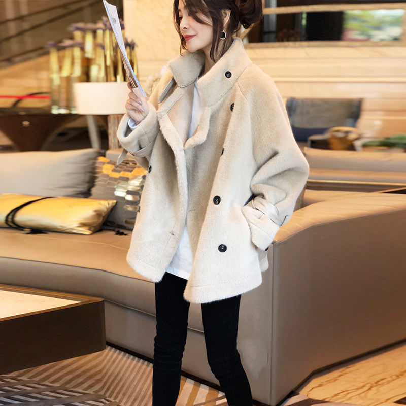 杏色毛绒外套女洋气质加厚高端大码长袖上衣春季2024年新款欧洲站
