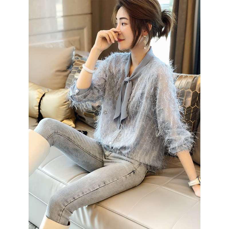 蓝色v领薄款蕾丝衫女宽松洋气流苏亮丝上衣欧洲站2020年早秋新款