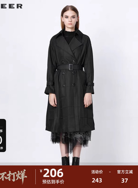 S·DEER圣迪奥女装秋休闲翻领双排扣收腰肌理长款风衣S21381815